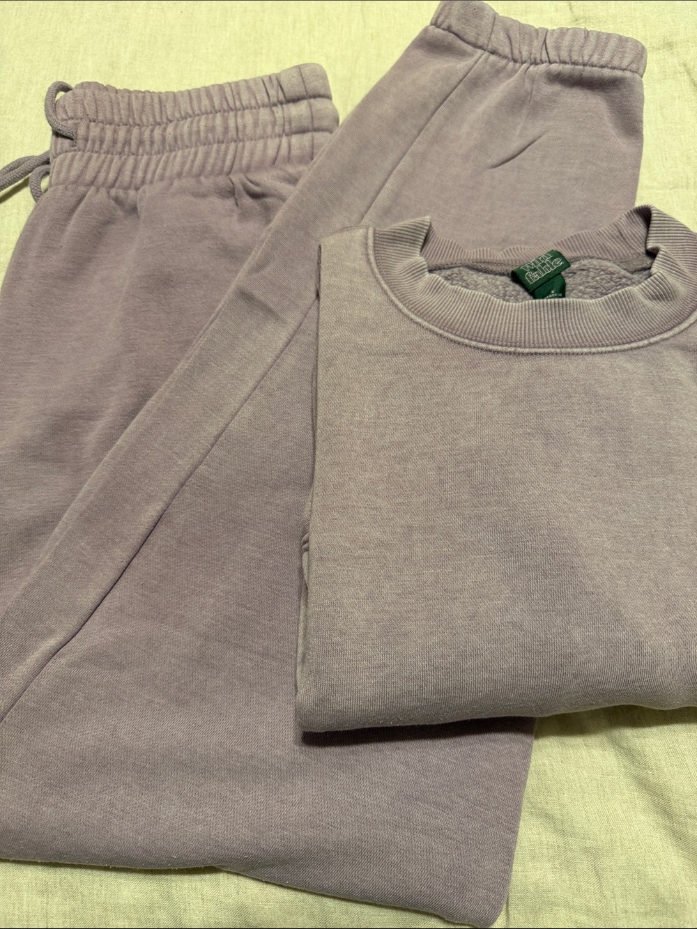Wild Fable Pullover Sweatshirt and Drawstring Sweatpant Set in Lavender